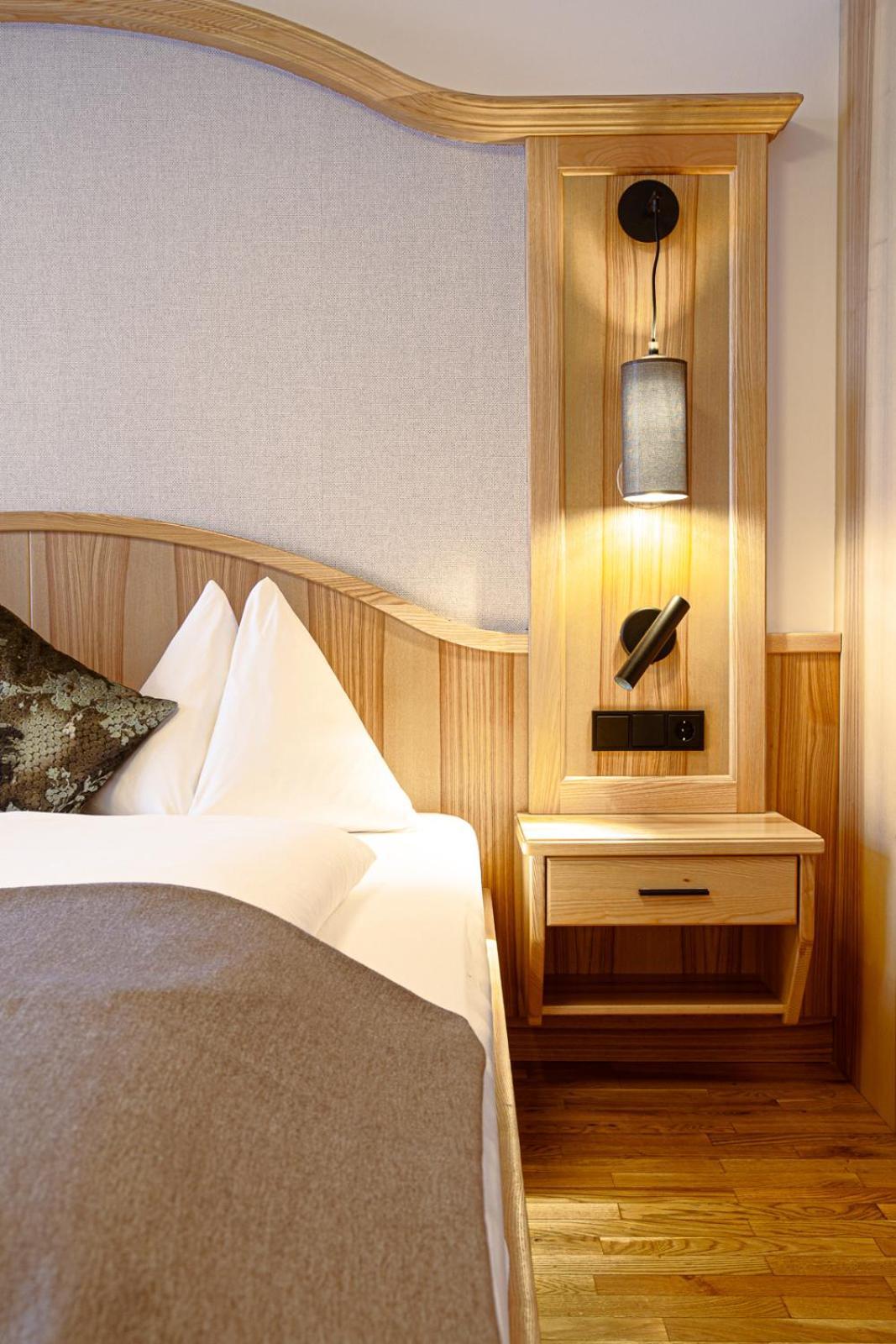 Landhotel Zellerhof 룬츠암제 외부 사진