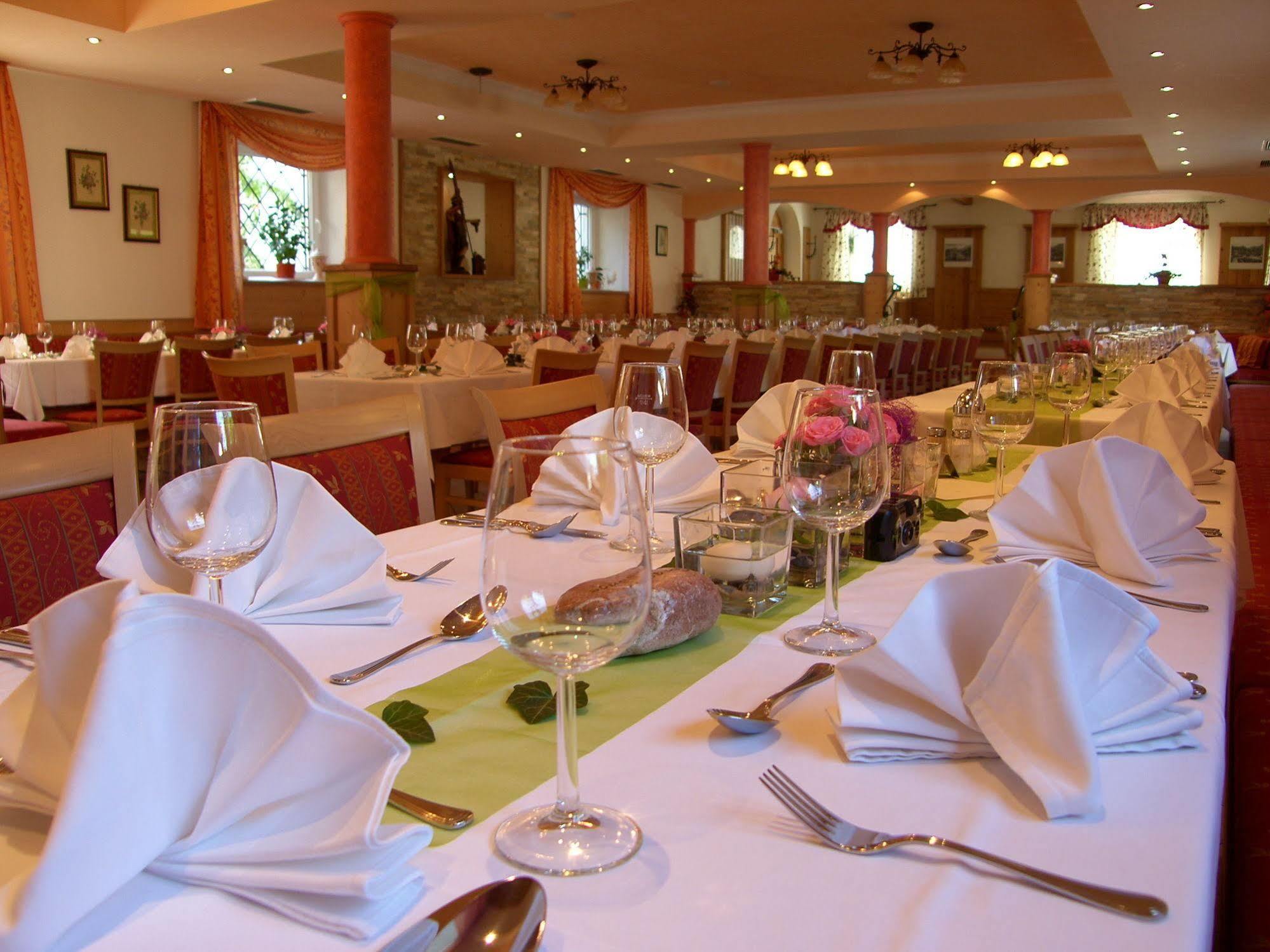 Landhotel Zellerhof 룬츠암제 외부 사진