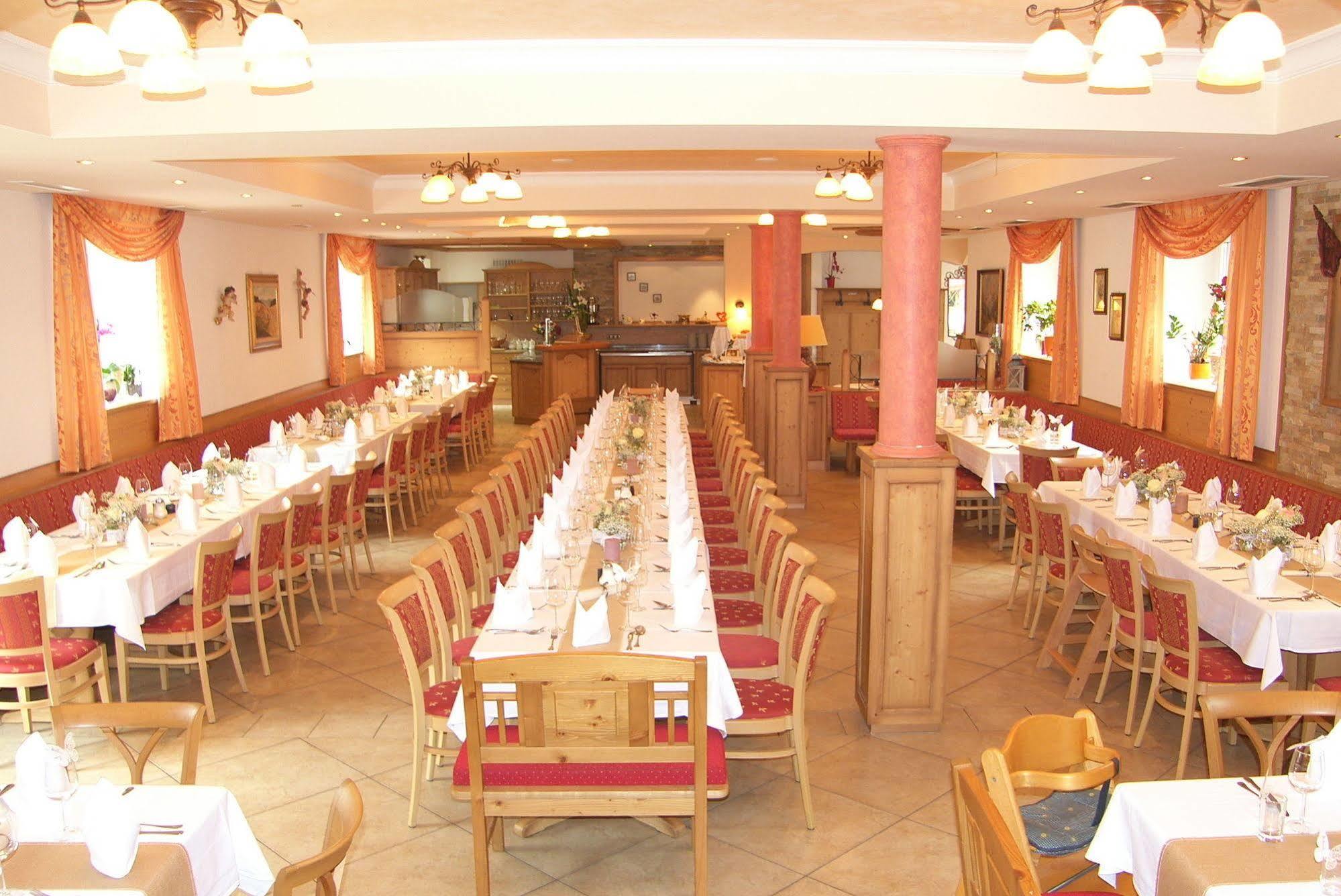 Landhotel Zellerhof 룬츠암제 외부 사진