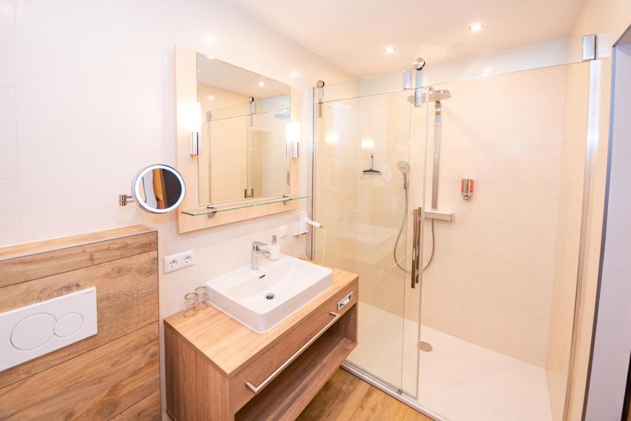 Landhotel Zellerhof 룬츠암제 외부 사진